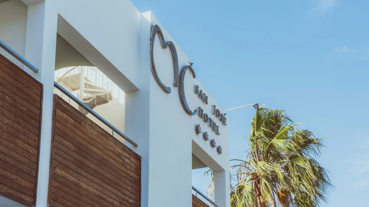 Hotel_mcsanjose_home_09